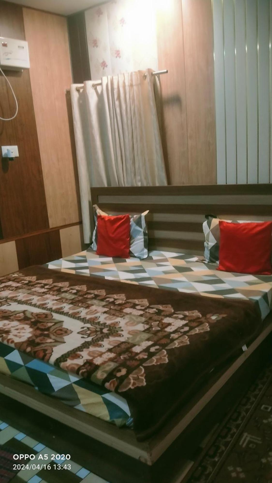 Shree Ram Guest House Near Ram Mandir Ayodhya Exteriör bild